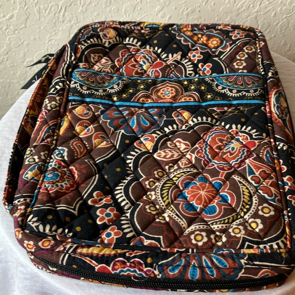 Vera Bradley: Kensington Quilted Pattern Book Cover- ribbon bookmark/zipper